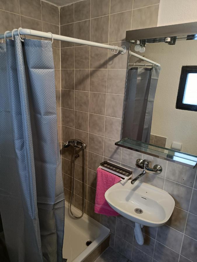 Apartments Luka Тисно Екстер'єр фото