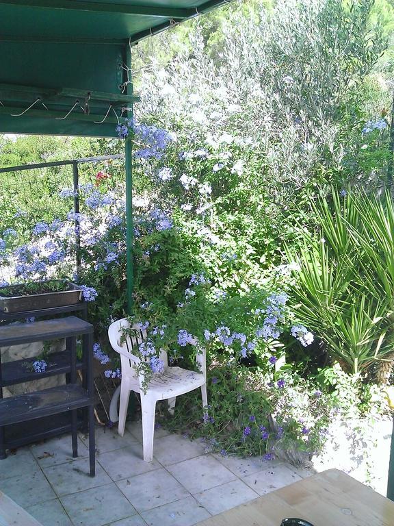 Apartments Luka Тисно Екстер'єр фото