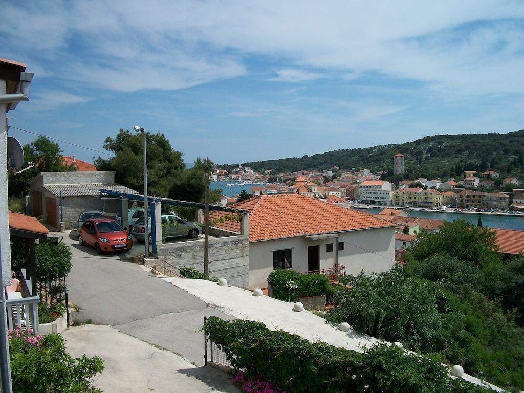 Apartments Luka Тисно Екстер'єр фото